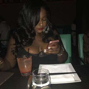 Meet your Posher, Monet